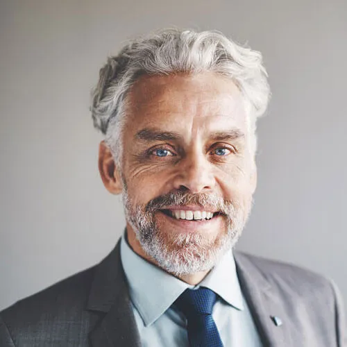 x احمدیان